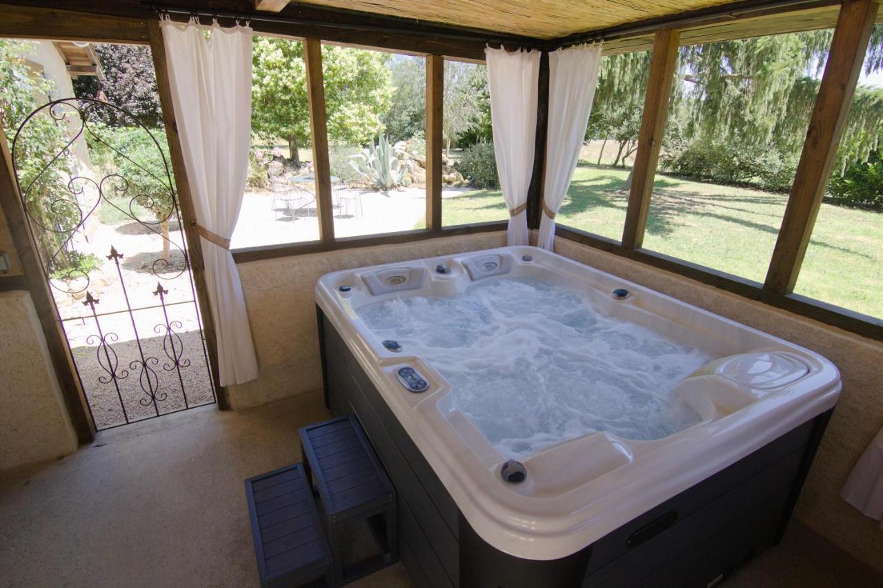 Au Bel Air Bed & Breakfast Clermont-Pouyguilles ภายนอก รูปภาพ