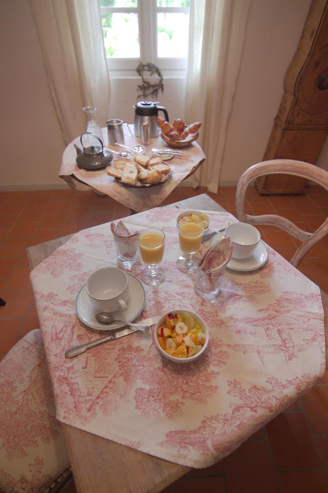 Au Bel Air Bed & Breakfast Clermont-Pouyguilles ภายนอก รูปภาพ